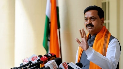 Dy CMs hail move, lash out at SP