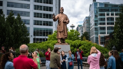 Swami Vivekananda Monument installed in downtown Seattle TNN / Apr 12, 2026, 11:13 (IST) Seattle has made history by becoming the first U.S. city government to host a life-size statue of Swami Vivekananda. Unveiled at Westlake Square, the bronze monument, a gift from India, signifies Seattle's inclusive spirit and strengthens cultural ties. Dignitaries and community leaders attended the ceremony, celebrating this unique Indo-American cultural exchange.