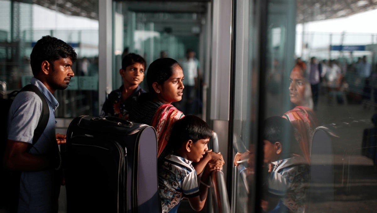 A foreign tourist explains the difference between Indian and other international airports, "They are allowing people to enter who are..." etimes.in / Jul 21, 2026, 12:49 (IST) Indian airports restrict terminal entry solely to passengers with valid tickets and identification. This security measure differs significantly from many European airports which allow public access. A Polish travel creator's viral post highlighted this unexpected difference for international visitors. The rule aims to reduce crowds and enhance security monitoring of genuine travelers. While surprising for some, this system is standard practice for frequent Indian flyers.
